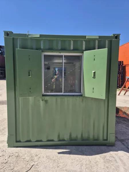 20 x 8 AV Open plan office green for sale – Available (photo 6)