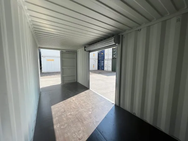 20ft Custom Shipping Container – Roller Shutter RAL 7035 Respray for sale – New (photo 3)