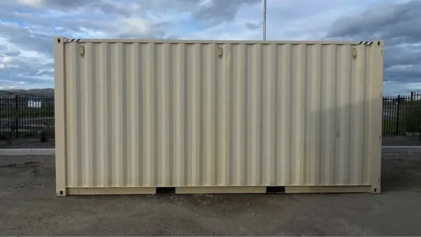 20ft HC Shipping Container with Rollup Door – Extra Height, Secure & Easy Access for sale – Available (photo 4)
