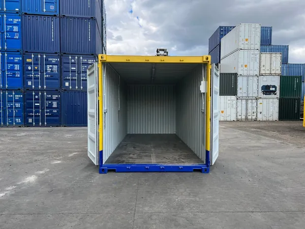 20ft Modified Shipping Containers – Custom Build for sale – New (photo 2)