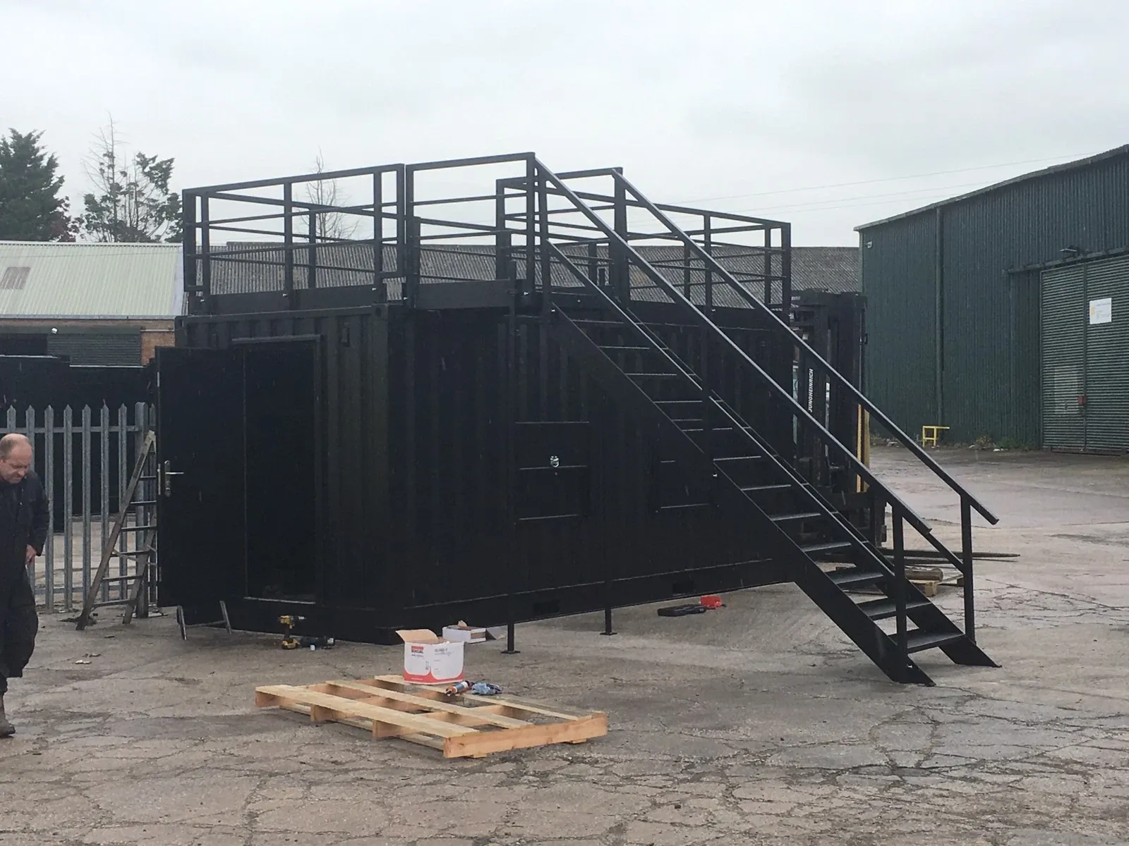 20ft Side Door One Trip Shipping Container/conversion/bar for sale – New (One-Trip)