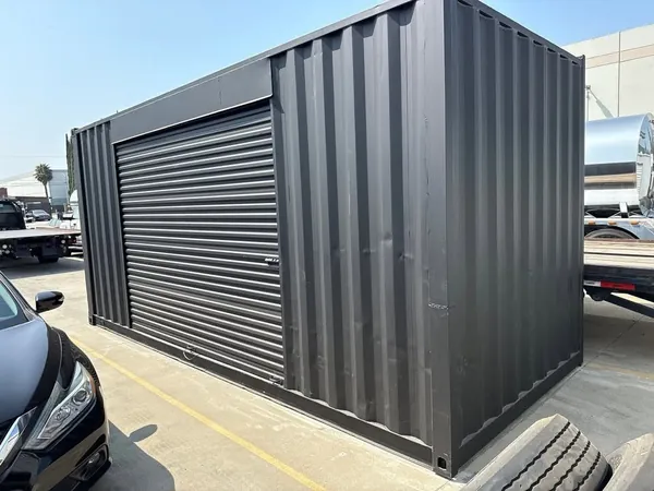 20ft Shipping Container – Matte Black w/ 12’ Side Roll-Up Door for sale – Available (photo 3)