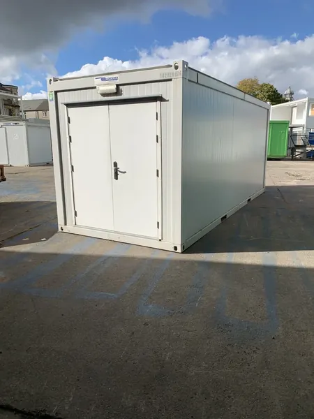 20ft x 8ft Insulated Storage Unit – Durable Steel Container