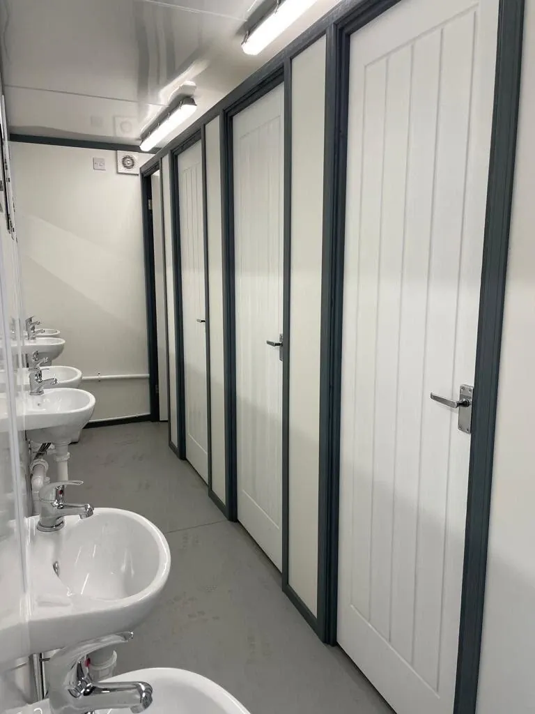 20ft x 8ft Shipping Container Toilet Block – Reading for sale – Available