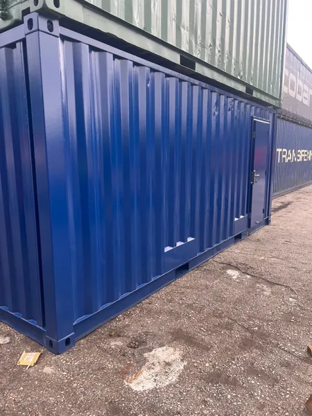 20ft x 8ft Shipping Container Toilet Block – Reading for sale – Available (photo 4)
