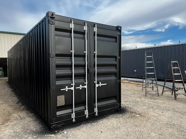 40ft Shipping Container w/3 Roll-Up Side Doors for sale – Available (photo 3)