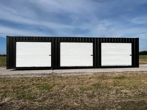 40ft Shipping Container w/3 Roll-Up Side Doors for sale – Available (photo 4)