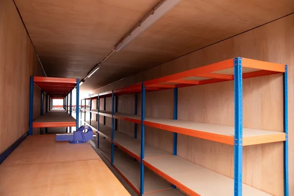 40ft Tunnel Container – Fully Shelved Mobile Workshop for sale – Available (photo 3)