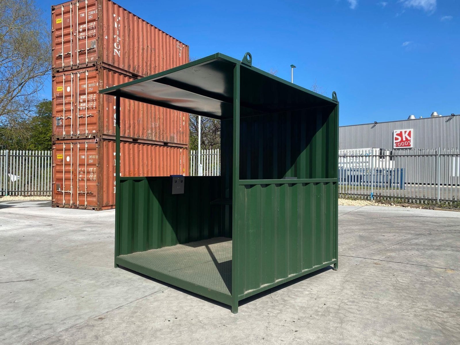 5 x 8ft Premium Smoking Shelter Ready to Ship! for sale – Available