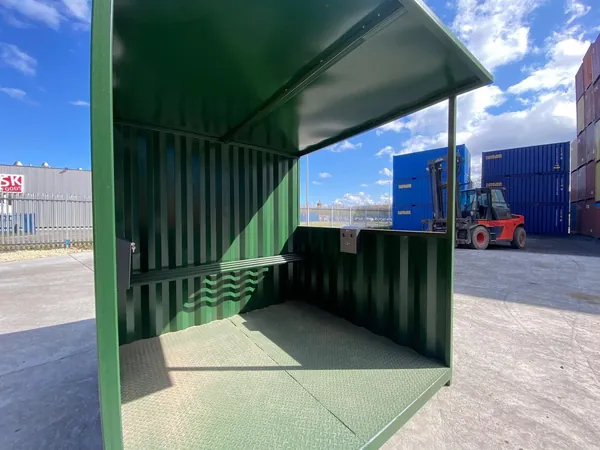 5 x 8ft Premium Smoking Shelter Ready to Ship! for sale – Available (photo 4)