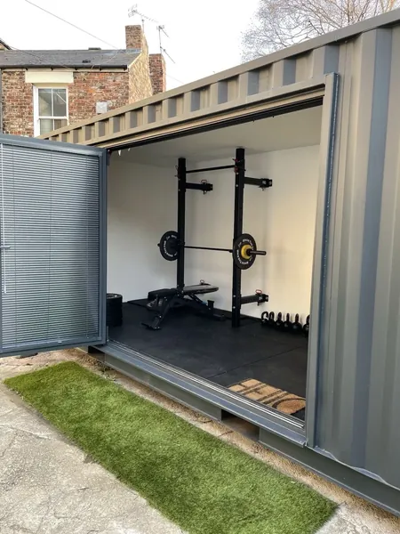 Converted Shipping Container Office Gym 20ft for sale – Available (photo 3)