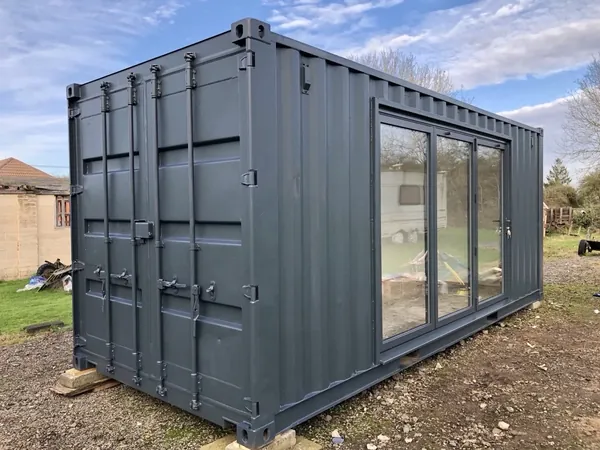 Converted Shipping Container Office Gym 20ft for sale – Available (photo 6)