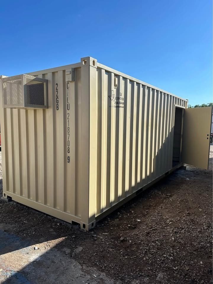 Custom 20ft/40ft Shipping Container – Insulated w/ Electric & Door – Ready to Go! for sale – New