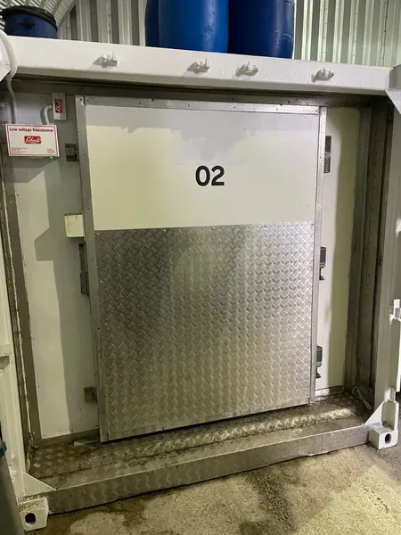 Govi 10ft Refrigerated Container (Fridge & Freezer) for sale – Available (photo 2)