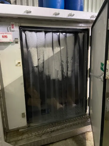 Govi 10ft Refrigerated Container (Fridge & Freezer) for sale – Available (photo 3)