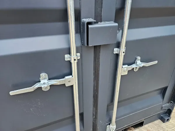 8′ Shipping Container Site Safe Lock Up Box Toolbox 8ft Workshop Shed Office for sale – Available (photo 6)