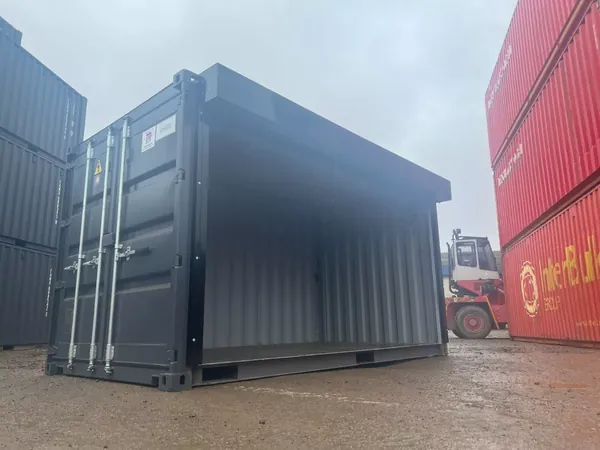 Shipping Container with Electrified Full Roll Up Side Opening for sale – Available (photo 5)