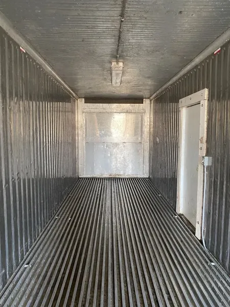 40ft Refrigerated Shipping Container – With Custom Side Door Access for sale – Used (Cargo Worthy) (photo 5)