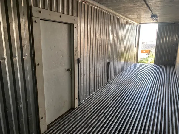 40ft Refrigerated Shipping Container – With Custom Side Door Access for sale – Used (Cargo Worthy) (photo 6)