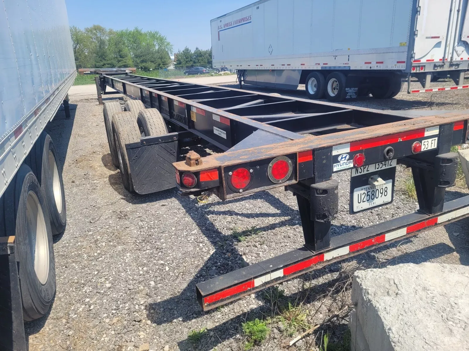 53ft Hyundai Shipping Container Chassis – 2011 for sale – Available