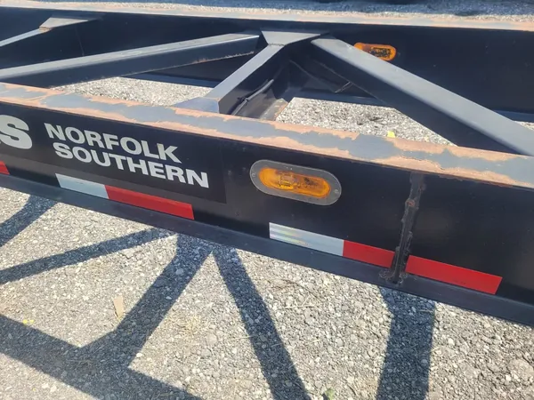 53ft Hyundai Shipping Container Chassis – 2011 for sale – Available (photo 6)